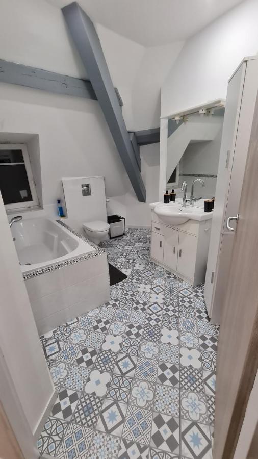 Magnifique appartement refait à neuf Pont-Saint-Vincent Exterior foto